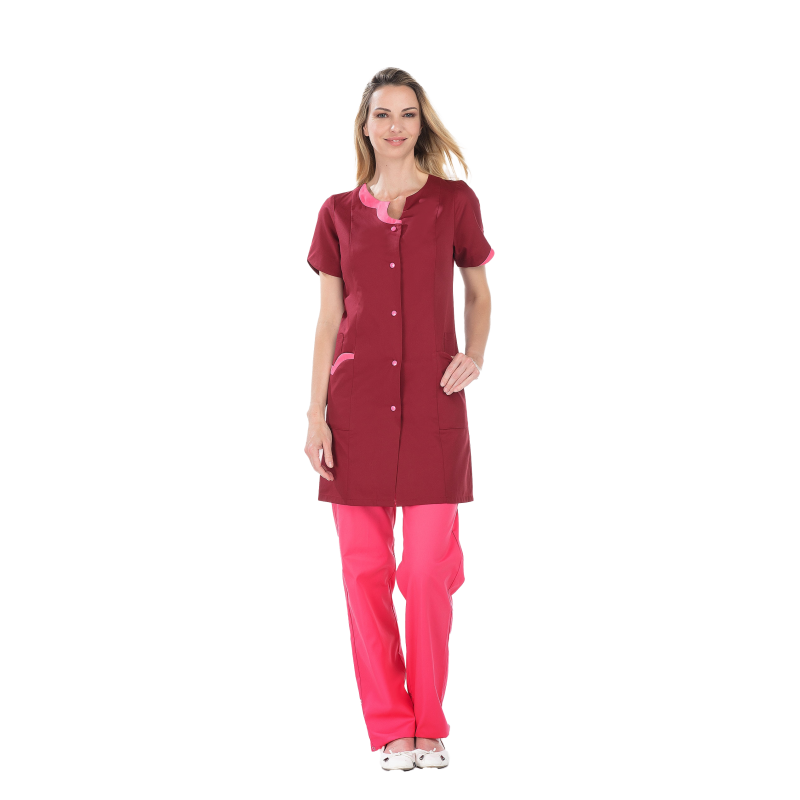 Blouse de travail femme manches courtes REMI Clara Bordeaux/Fuchsia. Vu de face