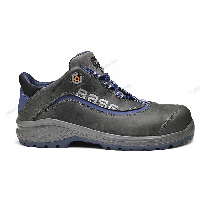 Chaussures de sécurité basses S3 SRC BASE PROTECTION - BE JOY. Vu de face