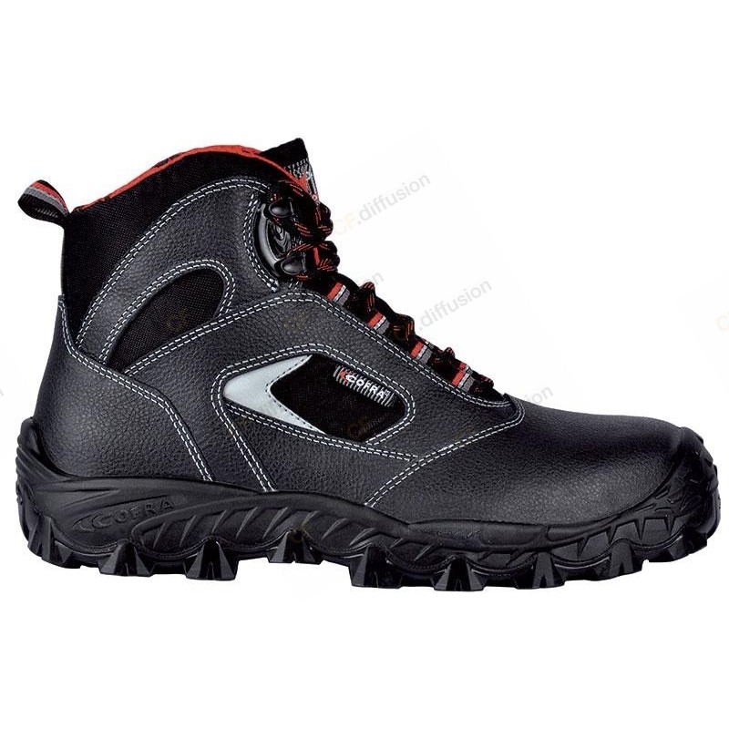 Chaussure de sécurité haute S3 SRC COFRA FOWY Noir. Vu de côté